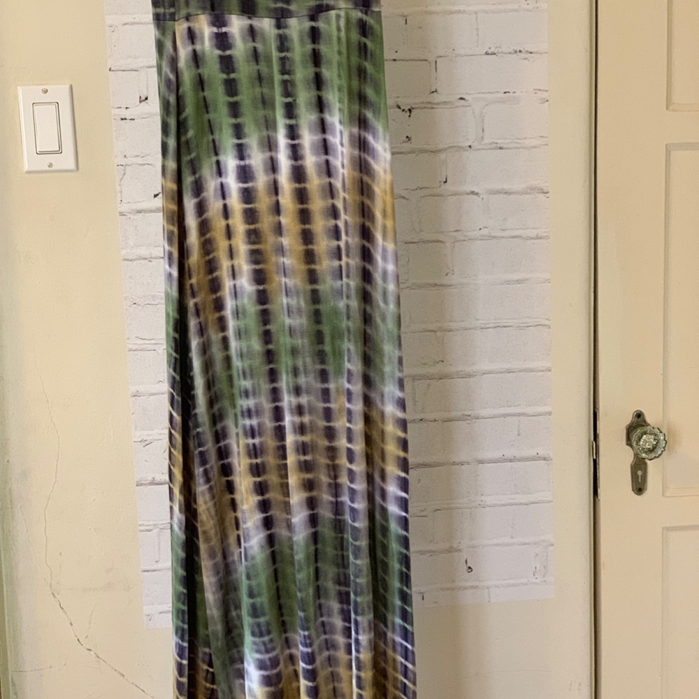 NWT Army Green Tye-Dyed Fold-Over Skirt: Buy all 4 for $40.